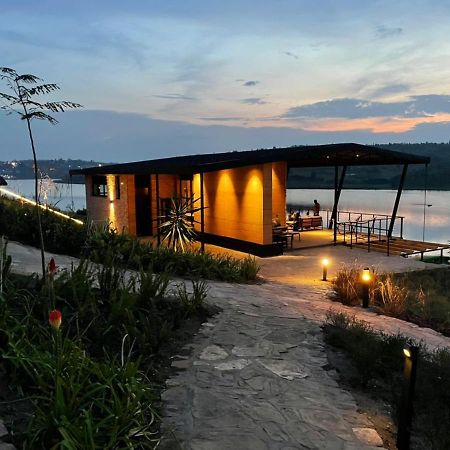 Umva Muhazi Villa ภายนอก รูปภาพ