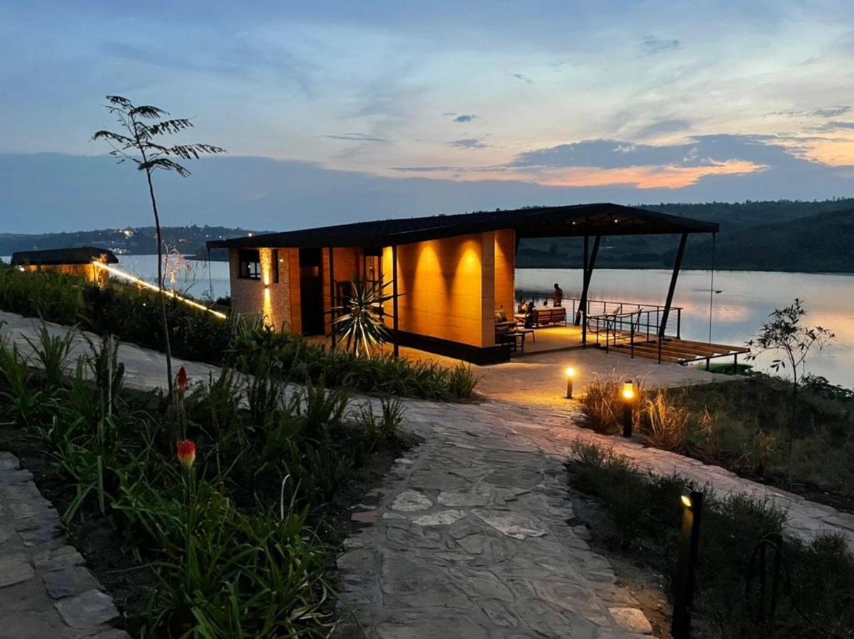 Umva Muhazi Villa ภายนอก รูปภาพ