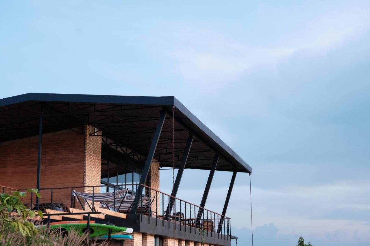 Umva Muhazi Villa ภายนอก รูปภาพ